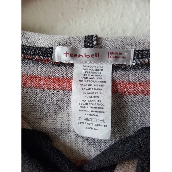 Lightweight Tribal Hoodie - Picture 6 of 6